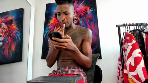 Kevin  online show from December 2024 06:04:02 PM