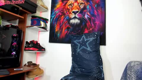 Kevin  online show from March 2025 12:27:02 PM