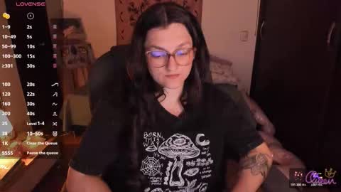 Snapshot of _peach__ chatting on March 2026 04:07:02 AM violeta ig online show from March 2026 04:07:02 AM