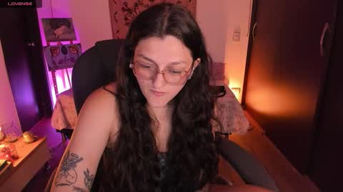 Snapshot of _peach__ chatting on March 2026 01:55:02 AM violeta ig online show from March 2026 01:55:02 AM