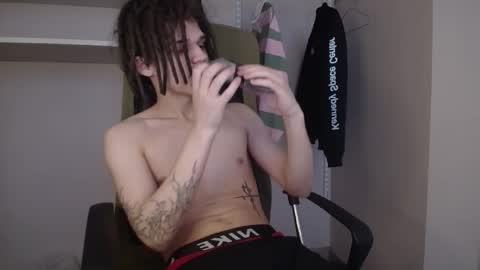 Snapshot of _peachtree_ chatting on April 2026 09:14:01 AM Willie online show from April 2026 09:14:01 AM