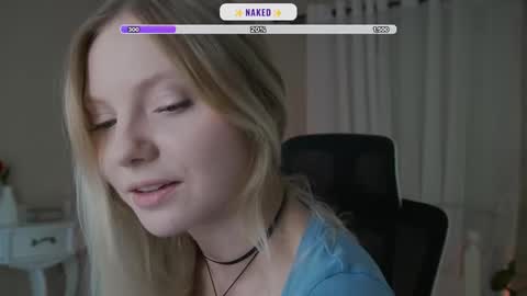 Snapshot of _penisflytrap_ chatting on October 2025 03:26:02 AM Viktoria online show from October 2025 03:26:02 AM