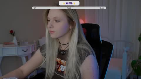 Snapshot of _penisflytrap_ chatting on October 2025 04:05:01 AM Viktoria online show from October 2025 04:05:01 AM