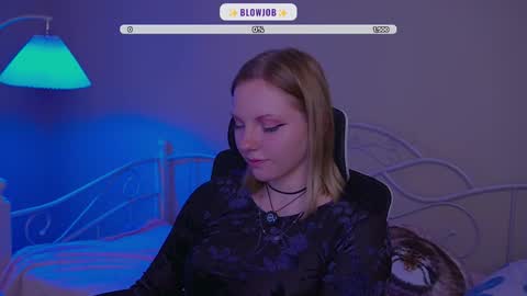 Snapshot of _penisflytrap_ chatting on February 2026 04:33:02 AM Viktoria online show from February 2026 04:33:02 AM