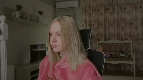 Viktoria online show from May 2026 06:42:02 PM