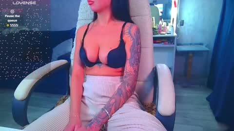 Ilona online show from May 2026 08:10:01 AM
