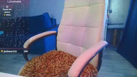 Ilona online show from May 2026 05:36:02 AM