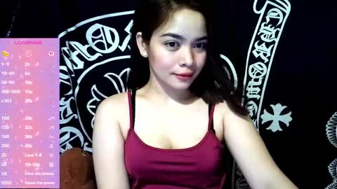Snapshot of _preciousmoira chatting on May 2026 03:28:01 PM _preciousmoira online show from May 2026 03:28:01 PM