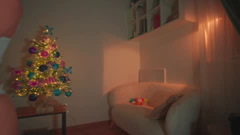 Eva online show from December 2024 05:01:01 AM