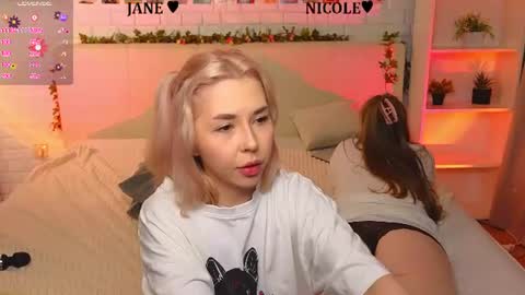 Snapshot of _ramune_ chatting on June 2026 02:24:02 AM Merlizz Eva Jane Mila Nicole left to right online show from June 2026 02:24:02 AM