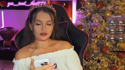 Snapshot of _red_hat_7 chatting on December 2025 05:40:02 PM -RED HAT- online show from December 2025 05:40:02 PM