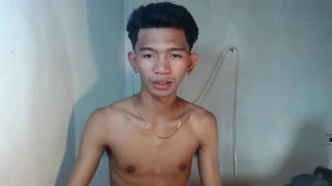 Snapshot of _rellvanxx chatting on November 2025 04:29:02 AM _rellvanxx online show from November 2025 04:29:02 AM