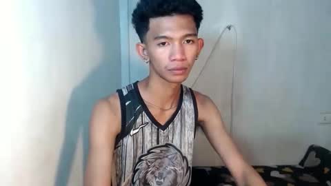 Snapshot of _rellvanxx chatting on November 2025 10:04:01 PM _rellvanxx online show from November 2025 10:04:01 PM