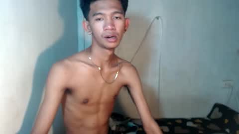 Snapshot of _rellvanxx chatting on November 2025 06:23:01 AM _rellvanxx online show from November 2025 06:23:01 AM