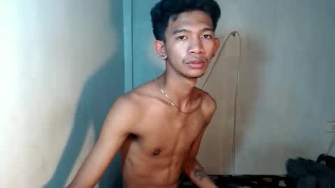 Snapshot of _rellvanxx chatting on November 2025 12:13:02 AM _rellvanxx online show from November 2025 12:13:02 AM