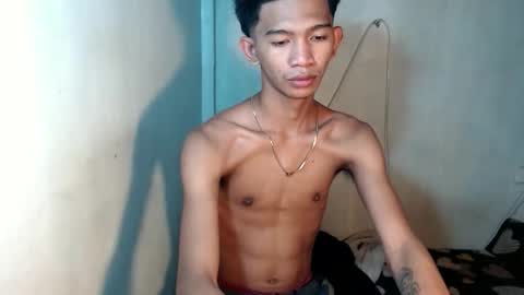 Snapshot of _rellvanxx chatting on December 2025 10:17:02 PM _rellvanxx online show from December 2025 10:17:02 PM