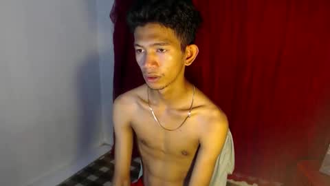 Snapshot of _rellvanxx chatting on February 2026 07:40:01 AM _rellvanxx online show from February 2026 07:40:01 AM