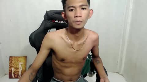 Snapshot of _rellvanxx chatting on February 2026 12:14:02 AM _rellvanxx online show from February 2026 12:14:02 AM