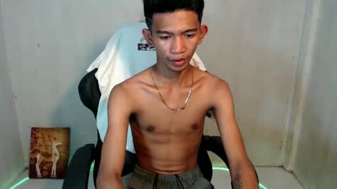 Snapshot of _rellvanxx chatting on February 2026 02:49:02 AM _rellvanxx online show from February 2026 02:49:02 AM