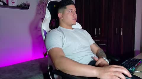 Roberto online show from December 2025 11:28:02 AM