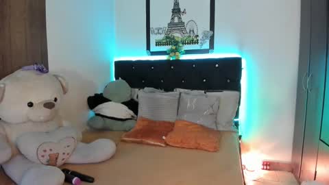 _rosi_berlin_ online show from January 2025 01:54:01 AM