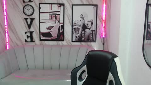 Samantha online show from January 2025 12:48:01 PM