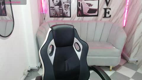 Samantha online show from February 2025 01:14:01 PM