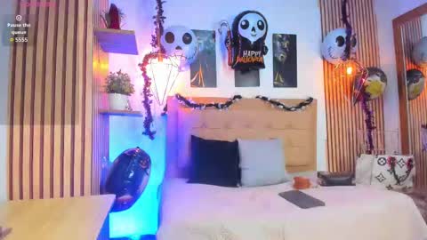 Snapshot of _samanthaa_foxx chatting on October 2025 10:05:02 AM SAMANTHA FOX online show from October 2025 10:05:02 AM