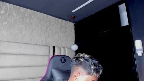 _sammy_ice online show from February 2025 04:23:02 PM