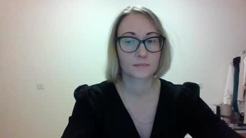 _sandyqueen__ online show from December 2025 07:53:02 PM