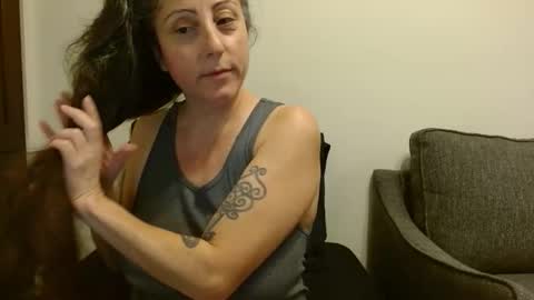 Sara Lynn online show from April 2026 12:32:01 AM