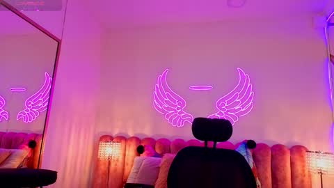 Scarlett online show from October 2025 12:05:01 PM