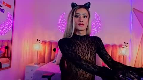 Scarlett online show from October 2025 08:04:01 AM