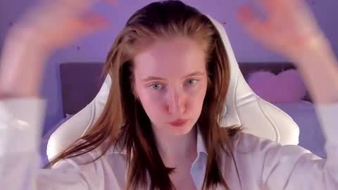 Snapshot of _secretelly_ chatting on November 2025 11:20:02 AM _secretelly_ online show from November 2025 11:20:02 AM