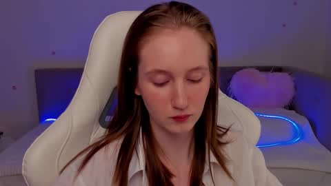 Snapshot of _secretelly_ chatting on November 2025 03:42:02 AM _secretelly_ online show from November 2025 03:42:02 AM