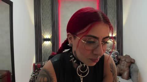 Selene online show from February 2025 04:55:01 PM