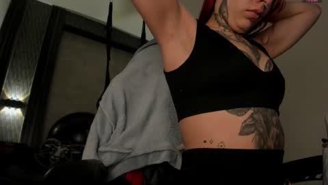 Selene online show from November 2025 02:09:01 PM