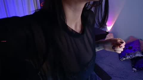 Snapshot of _sensualkitten_ chatting on February 2026 02:15:02 AM Laura online show from February 2026 02:15:02 AM