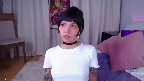 Laura online show from March 2026 12:26:01 AM