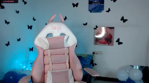 Snapshot of _serendepia_ chatting on February 2025 08:38:01 AM Serendipia online show from February 2025 08:38:01 AM