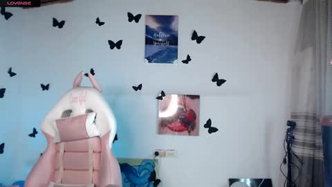 Snapshot of _serendepia_ chatting on February 2025 08:25:02 AM Serendipia online show from February 2025 08:25:02 AM