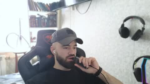 Snapshot of _serious_man chatting on June 2026 06:17:02 AM Ask me online show from June 2026 06:17:02 AM