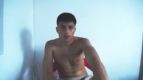 Juan Pablo-independent model online show from November 2025 07:35:01 PM