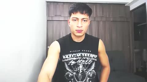 Juan Pablo-independent model online show from February 2026 08:29:01 PM
