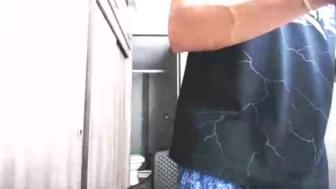 Juan Pablo-independent model online show from May 2026 10:48:02 PM