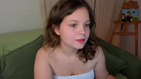 Alice online show from September 2025 02:11:02 AM