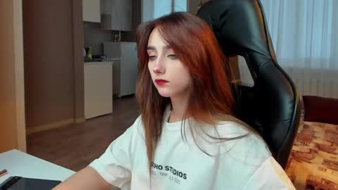 Snapshot of _silverdream chatting on February 2025 04:44:02 AM _silverdream online show from February 2025 04:44:02 AM