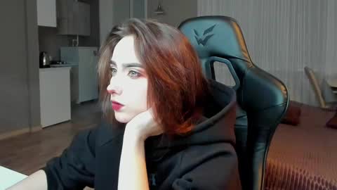 Snapshot of _silverdream chatting on February 2025 09:16:01 PM _silverdream online show from February 2025 09:16:01 PM