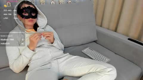 _smetanka_ online show from January 2025 10:15:02 PM