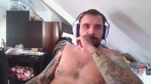 Snapshot of _smiley_bear27 chatting on November 2025 01:38:01 AM _smiley_bear27 online show from November 2025 01:38:01 AM